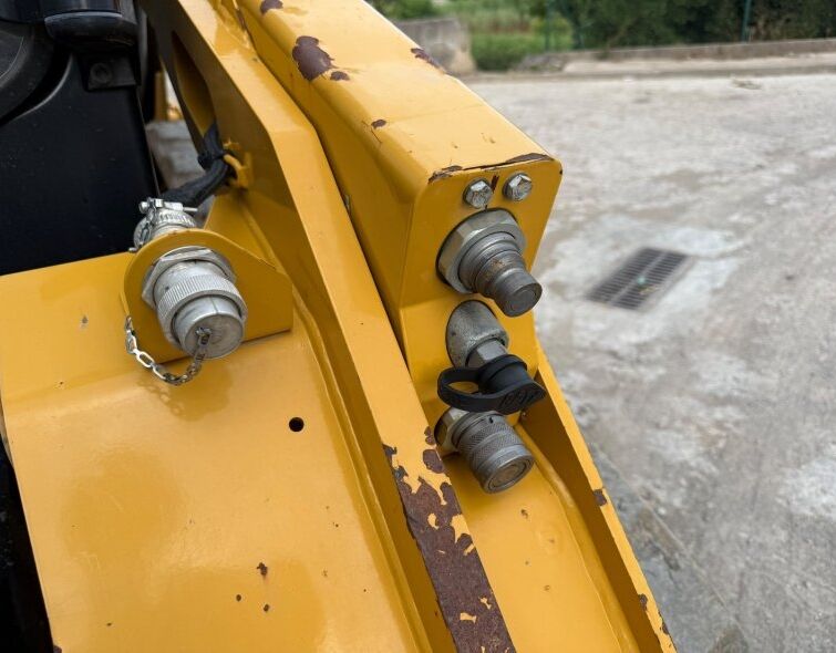 CATERPILLAR  299D3